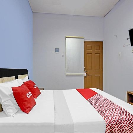 Oyo 90553 Arteri Guest House เซอมารัง ภายนอก รูปภาพ