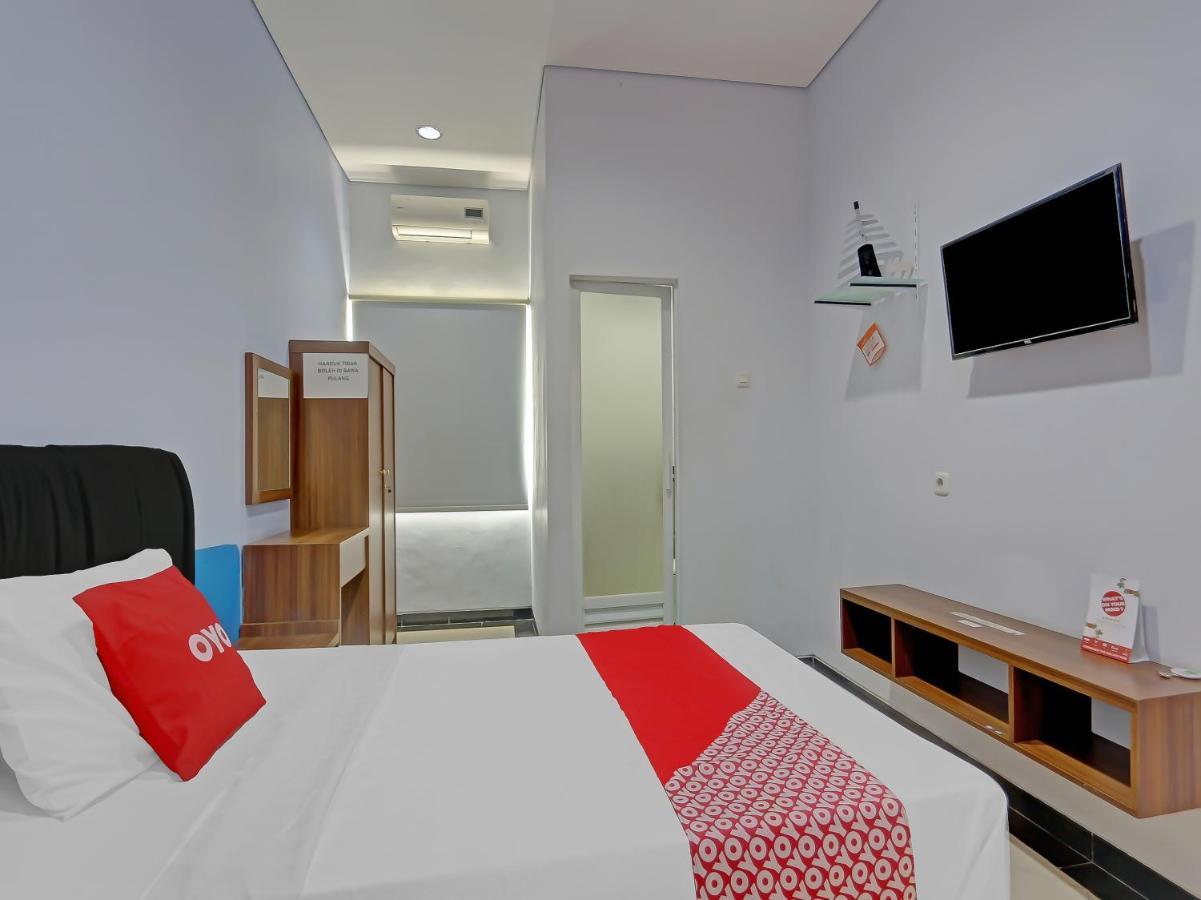 Oyo 90553 Arteri Guest House เซอมารัง ภายนอก รูปภาพ