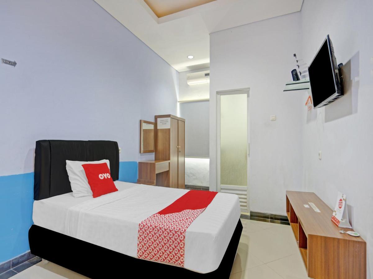 Oyo 90553 Arteri Guest House เซอมารัง ภายนอก รูปภาพ