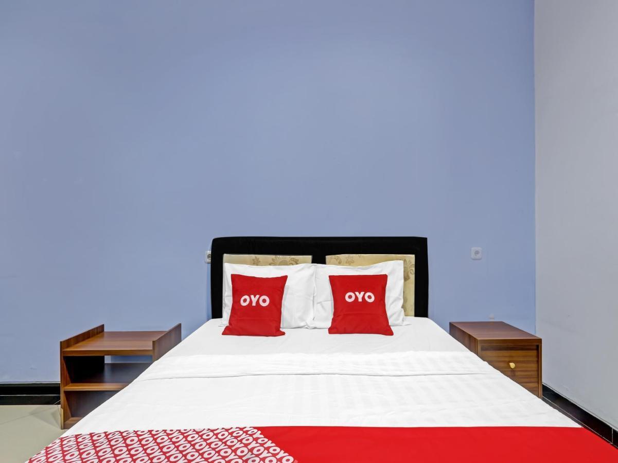 Oyo 90553 Arteri Guest House เซอมารัง ภายนอก รูปภาพ