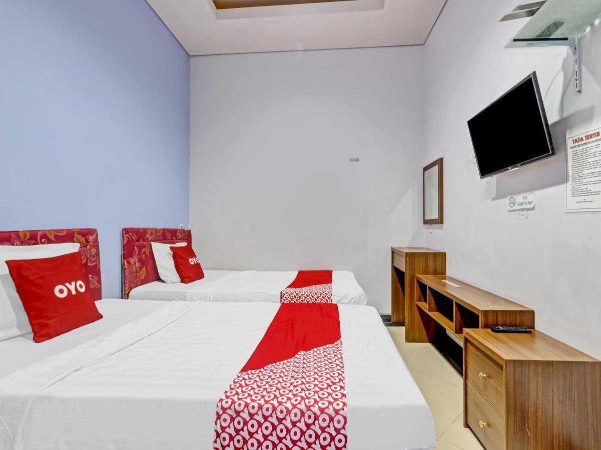 Oyo 90553 Arteri Guest House เซอมารัง ภายนอก รูปภาพ