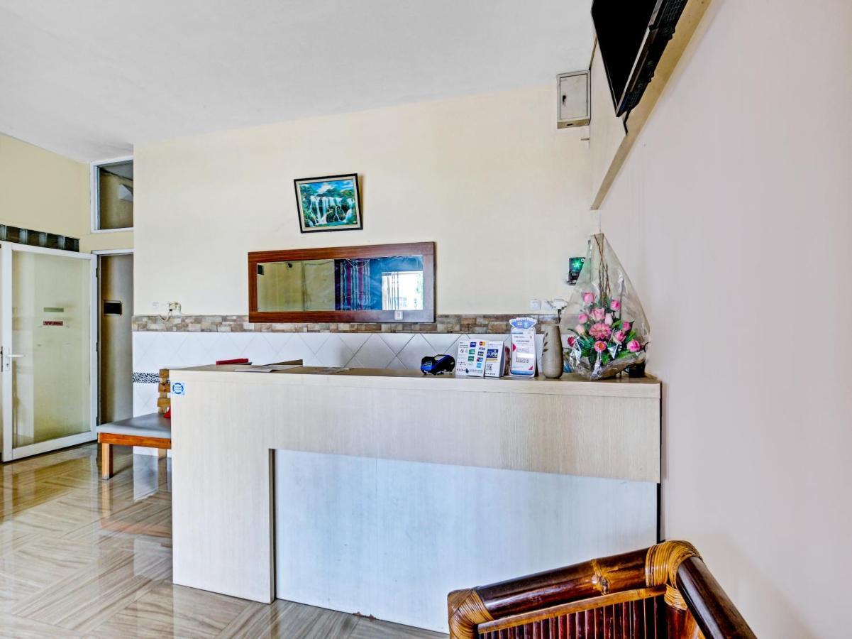 Oyo 90553 Arteri Guest House เซอมารัง ภายนอก รูปภาพ